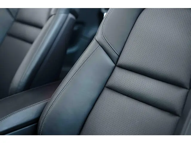 Porsche 911 Carrera 4S Cabriolet 2020 Benzine 39