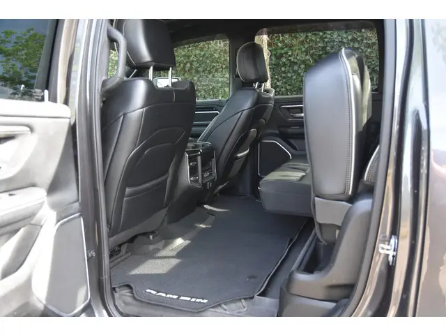 Dodge Ram 1500 5.7 V8 4x4 Crew Cab 5'7 LARAMIE 2020 LPG/Gas 9