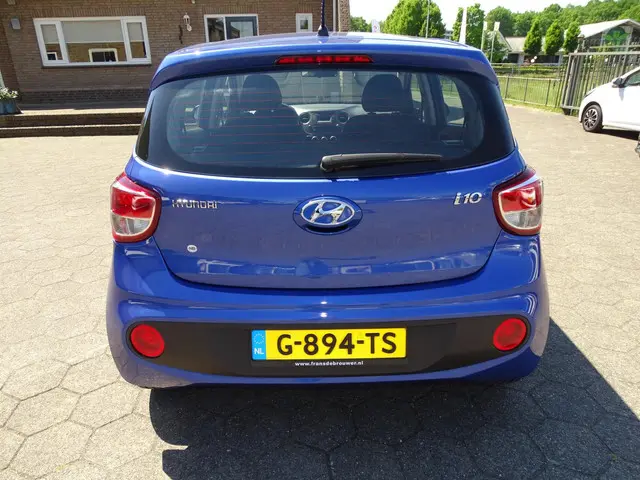 Hyundai i10 1.0i Comfort AIRCO/BT/CRUISE 2019 Benzine 6