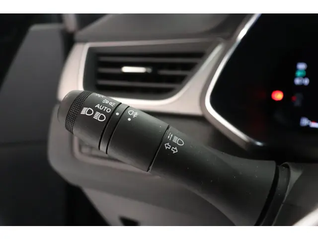 Renault Captur 1.0 TCe 90 techno 2024 Benzine 31