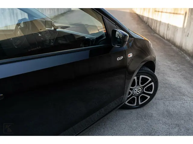 Volkswagen up! 1.0 2014 | CUP Up! | Pano | Lage KM 2014 Benzine 38