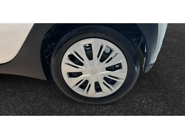 Toyota Aygo X 1.0 VVT-i MT Play 2023 Benzine 19