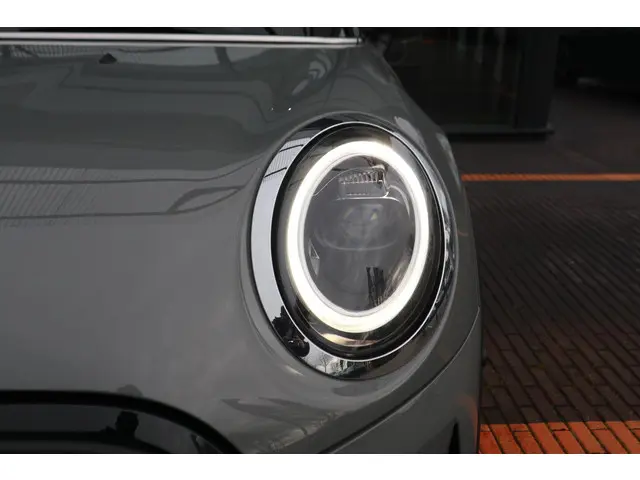 MINI 5-Deurs Cooper 2021 Benzine 7