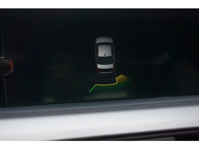 BMW 3 Serie 320i High Exec 2017 Benzine 36