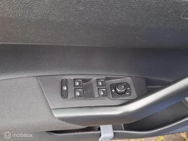 Volkswagen Polo 1.0 TSI Comfortline 2019 Benzine 16