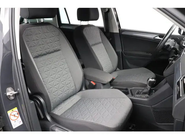 Volkswagen Tiguan 1.5 TSI 150pk DSG Life 2022 Benzine 13
