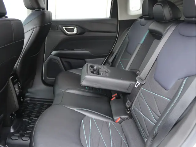 Jeep Compass 1.5T e-Hybrid Upland 2022 Hybride Benzine 31