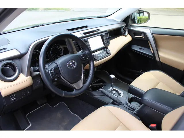 Toyota RAV4 2.5 Hybrid Energy Plus 2019 Hybride Benzine 16