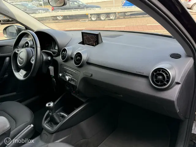 Audi A1 Sportback 1.0 TFSI Sport 2017 Benzine 12
