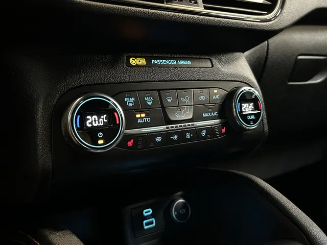 Ford Kuga 2.5 PHEV ST-Line 2021 Hybride Benzine 32