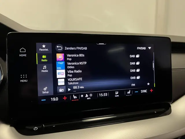 Škoda Octavia 1.0 e-TSI Sport Business 2022 Benzine 18