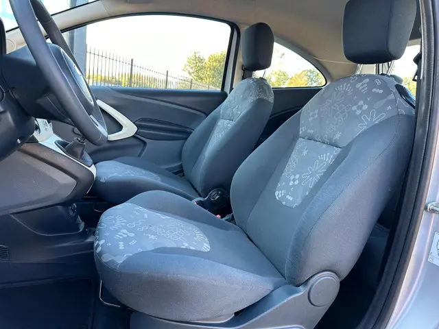 Ford Ka 1.2 Limited start/stop 2016 Benzine 6