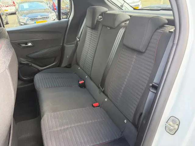 Peugeot 208 1.2 PureTech Active 2022 Benzine 26