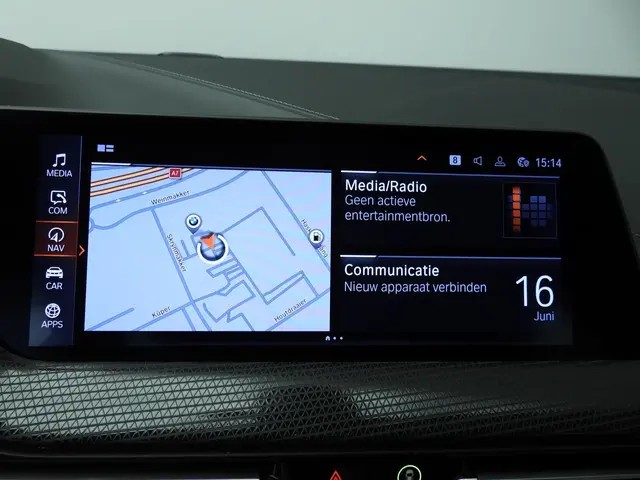 BMW 1 Serie 5-deurs 118i 2021 Benzine 23
