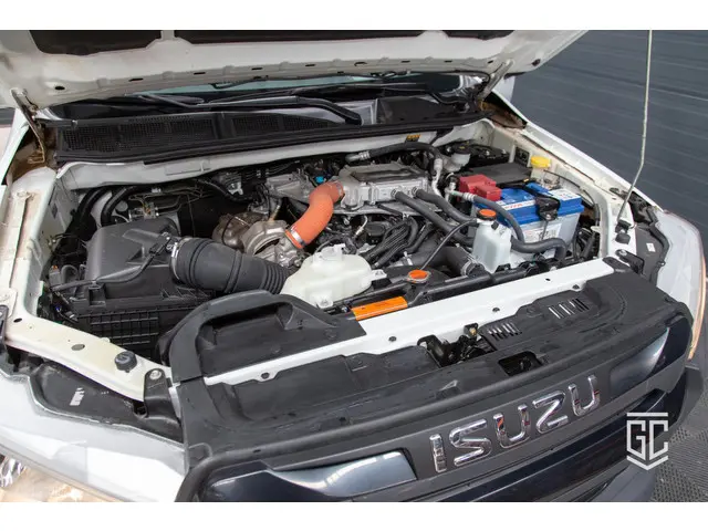 Isuzu D-Max 1.9 Double Cab lang 2024 Diesel 22
