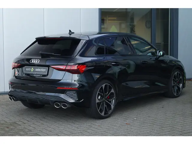 Audi A3 Sportback 2.0 TFSI S3 quattro 2022 Benzine 8