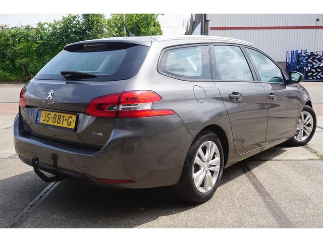 Peugeot 308 2