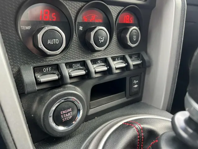 Subaru BRZ 2.0 Sport Executive 2012 Benzine 22