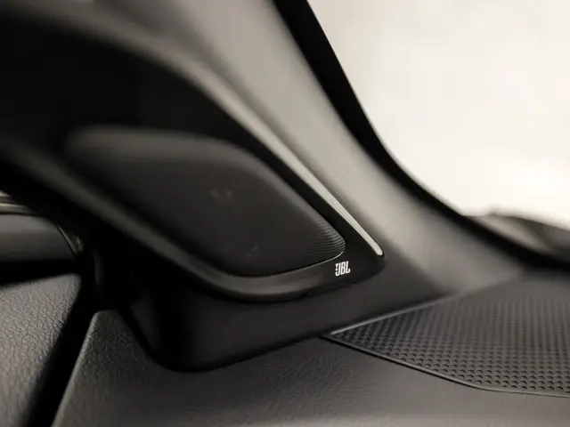 Toyota C-HR 1.8 Hybrid Sport 2018 Hybride Benzine 14