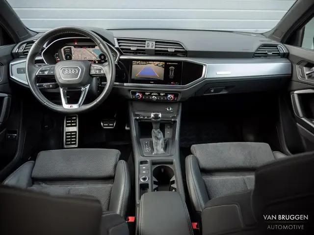 Audi Q3 45 TFSI e S-Line 2022 Hybride Benzine 7