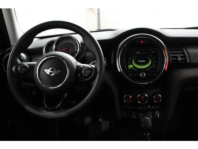 MINI Cooper 1.5 Automaat 5 drs 2018 Benzine 13
