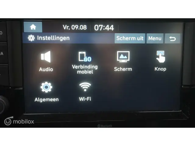 Hyundai i10 1.0 Comfort Automaat 2022 Benzine 13