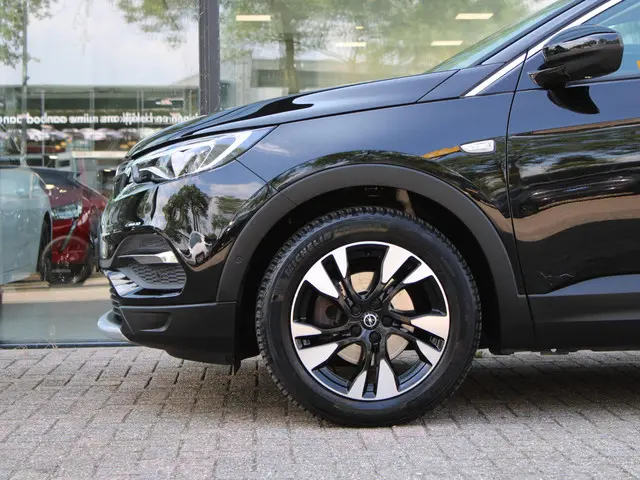 Opel Grandland X 1.2 Turbo Innovation 2019 Benzine 10