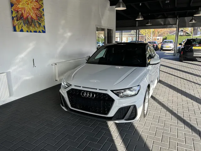 Audi A1 Sportback 30 TFSI Pro Line S 2021 Benzine 2