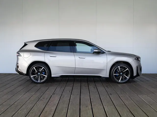 BMW iX3 50 xDrive 2026 Elektrisch 4