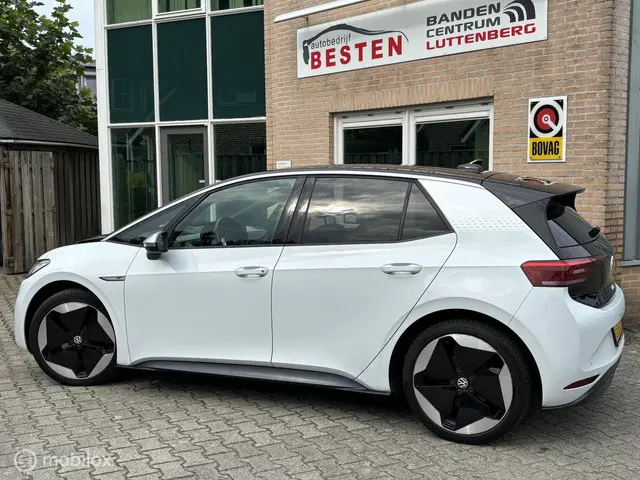 Volkswagen ID.3 First Max. 58 kWh 2020 Elektrisch 32