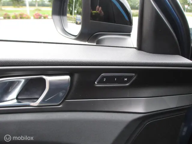 Lynk & Co 01 1.5 2023 Hybride Benzine 18