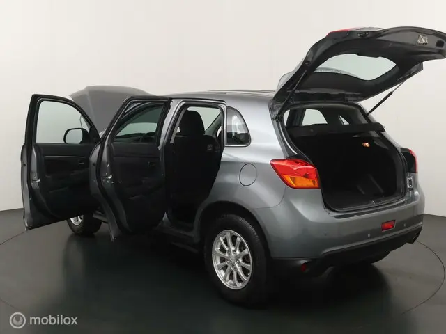 Mitsubishi ASX 1.6 Cleartec Bright 2015 Benzine 20