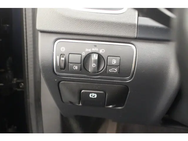 Volvo V60 2.4 D6 Twin Engine Summum 2015 Hybride Diesel 24