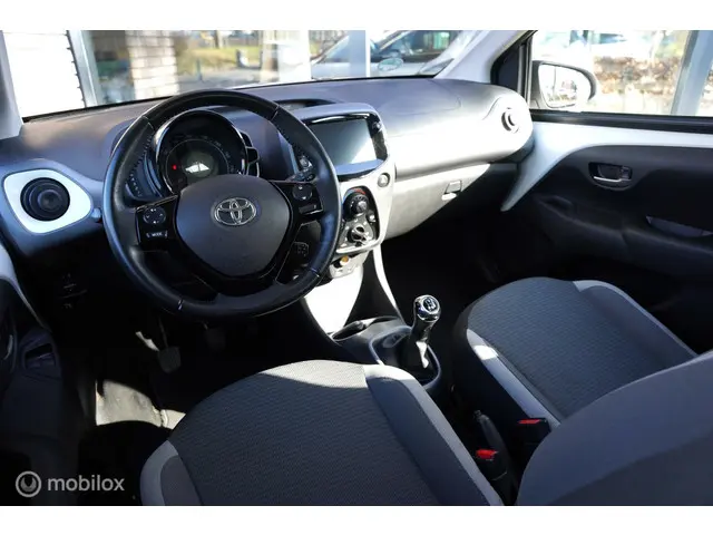 Toyota Aygo 1.0 VVT-i x-joy|CAMERA|LED|2021|NAP 2021 Benzine 3