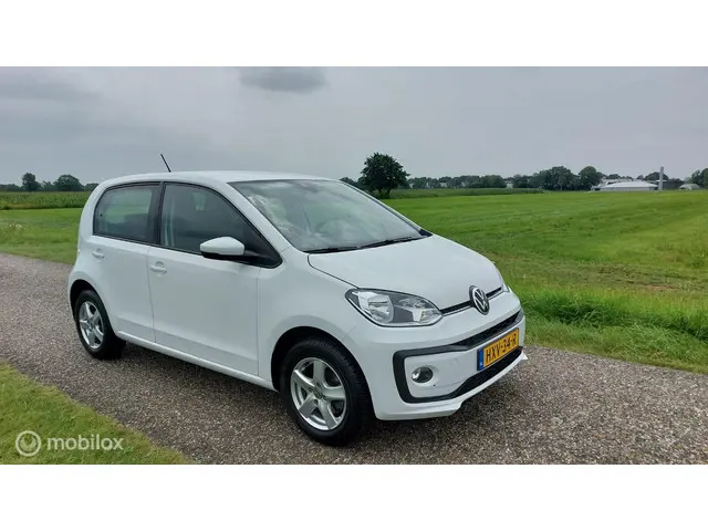 Volkswagen up! 1.0 2021 Benzine 8