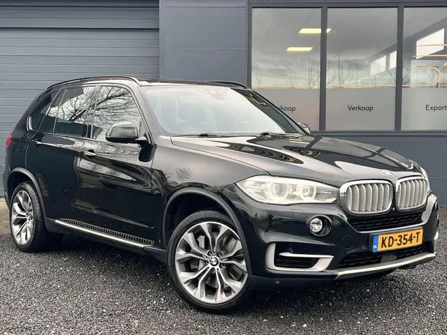 BMW X5 xDrive 50i High Executive 2013 Benzine 5