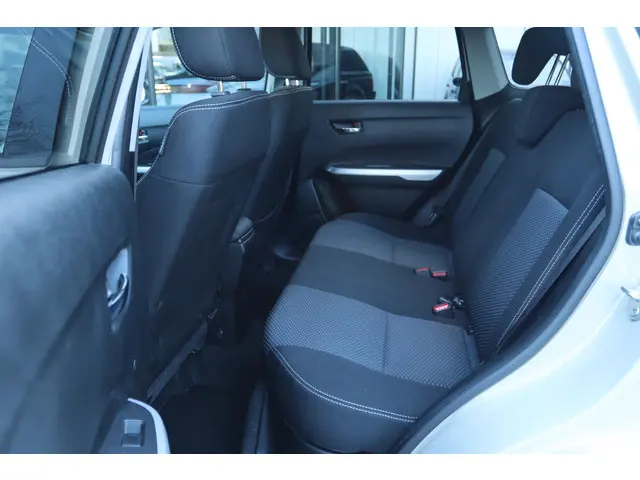 Suzuki Vitara 1.6 EXCLUSIVE AUT. 2016 Benzine 13