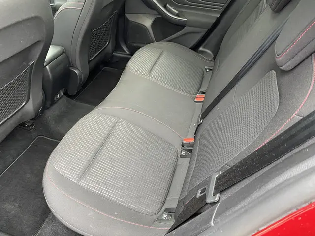 Ford Focus 1.0 EcoBoost ST Line Business 2020 Benzine 29