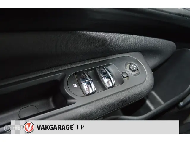 MINI Clubman 1.5 One Business 2017 Benzine 19