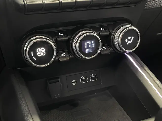 Renault Clio 1.0 TCe 90 GPF techno 2024 Benzine 13
