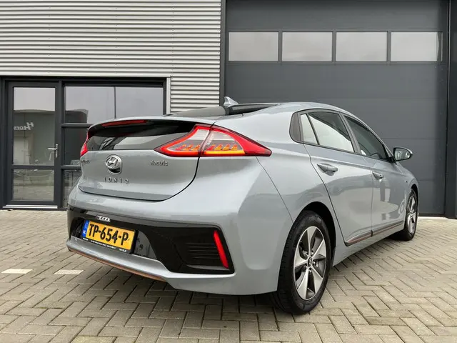 Hyundai IONIQ Comfort EV 2018 Elektrisch 38