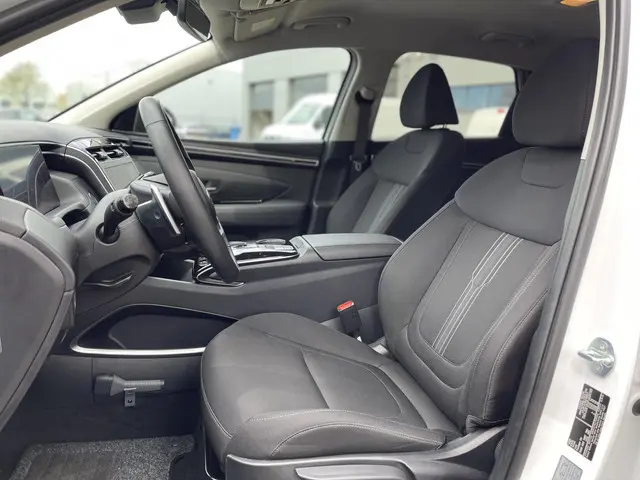 Hyundai Tucson 1.6 T-GDI MHEV Comfort Smart 2023 Benzine 8
