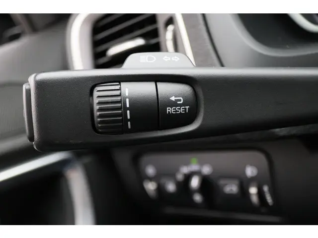 Volvo V40 Cross Country 1.6 T4 Momentum 2014 Benzine 33