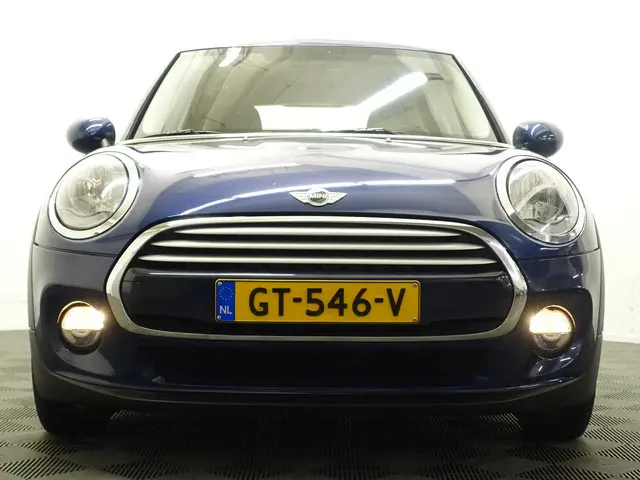MINI Cooper 1.5 D One Salt- 2015 Diesel 19