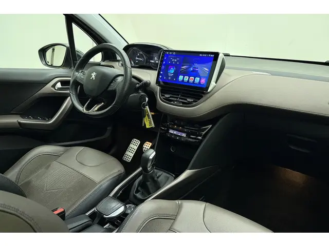 Peugeot 2008 1.6 VTi Féline 2013 Benzine 16
