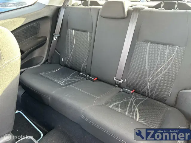 Peugeot 208 1.2 VTi Active 2013 Benzine 8