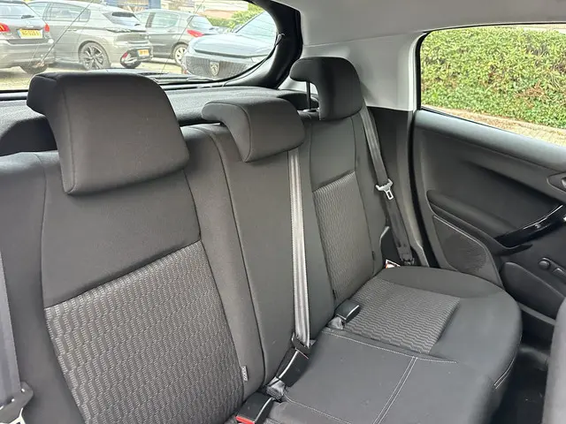 Peugeot 208 1.2 Blue Lion 82 PK 2018 Benzine 31