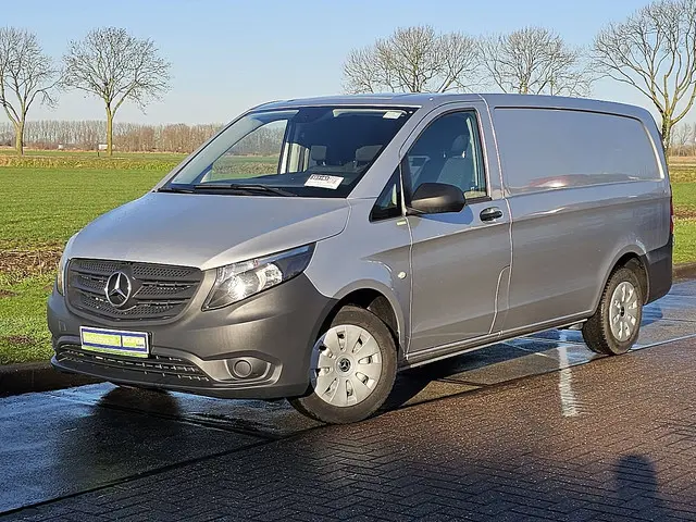Mercedes-Benz Vito 2