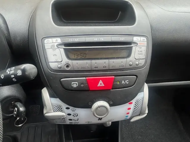 Toyota Aygo 1.0 VVT-i Now 2014 Benzine 14