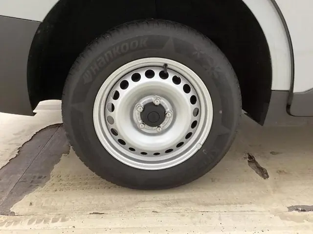 Ford Transit Courier 1.0 EcoBoost Base 2024 Benzine 8